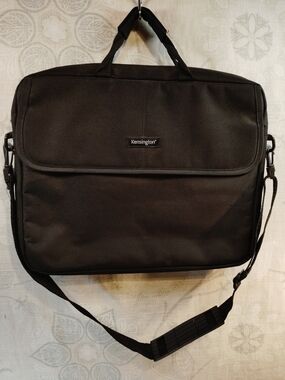 Kingston Black Laptop Messenger Bag for Men